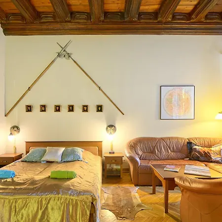 Knights&lords Apartment, Old Town *