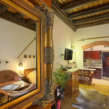 Daire Knights&lords Apartment, Old Town